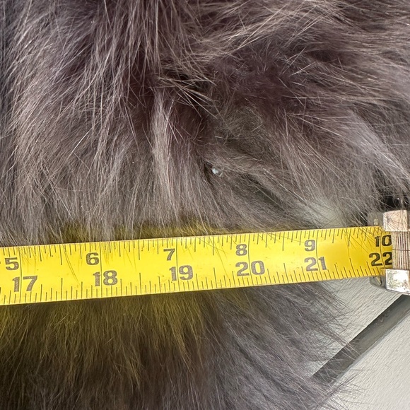 Theory Black Teddy Jacket Natural Blue Fox size M - Picture 5 of 12